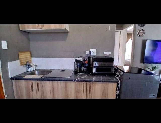 2 BEDROOM HOUSE FOR SALE IN RIVERLEA